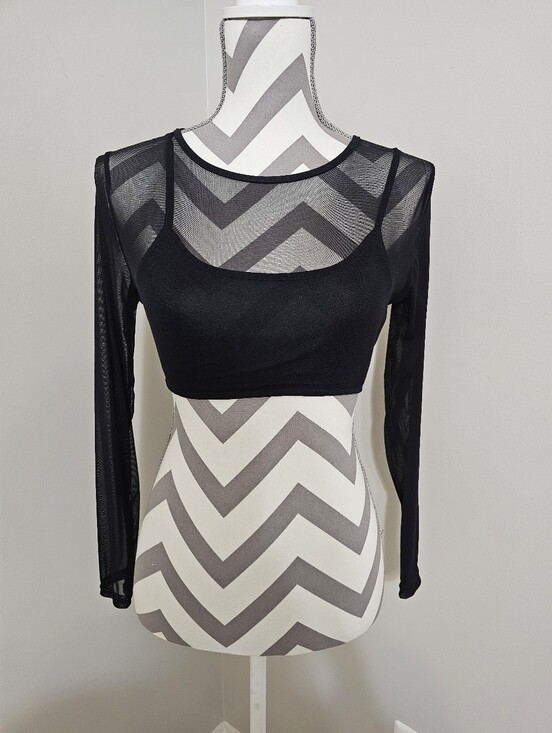 Iamgia Tops - Sheer Long Sleeve Crop Top - Black